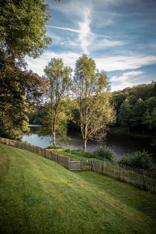 Chateau Du Pont D'Oye Habay-la-Neuve ภายนอก รูปภาพ