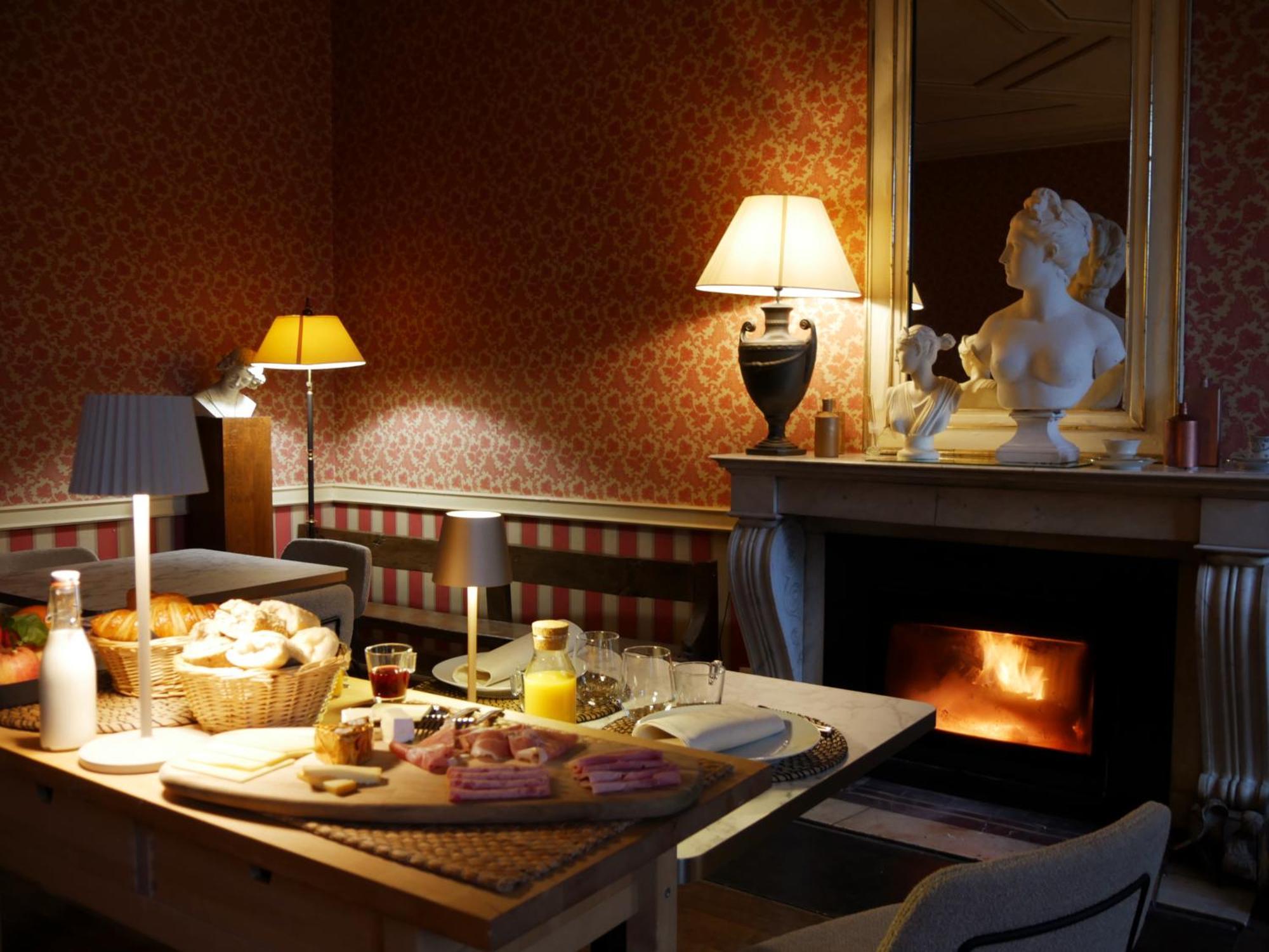 Chateau Du Pont D'Oye Habay-la-Neuve ภายนอก รูปภาพ